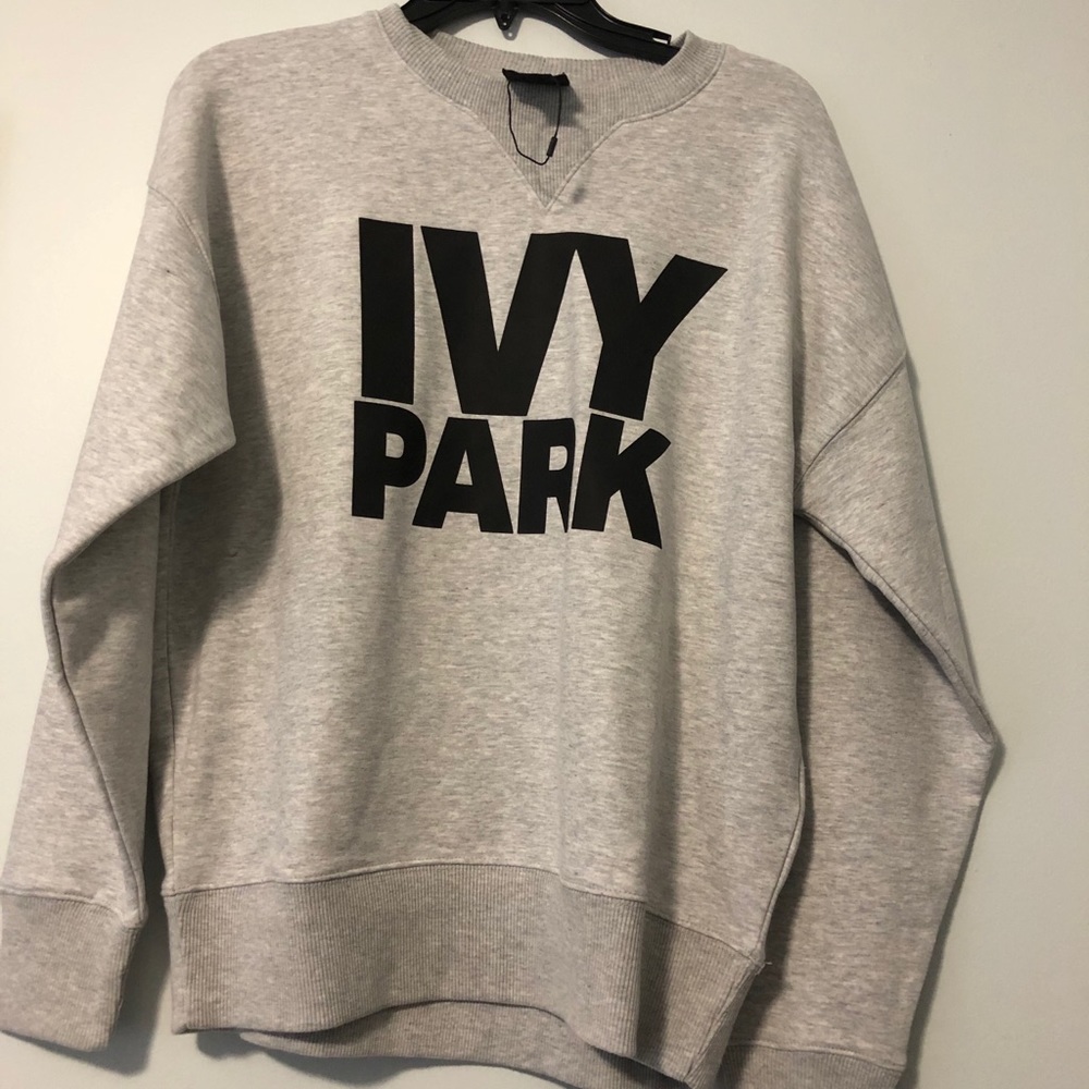 IVY PARK Beyoncé pullover gray sweater